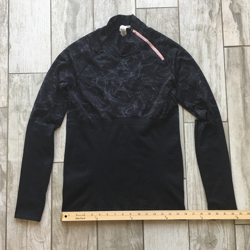 Fabletics Long Sleeve Top